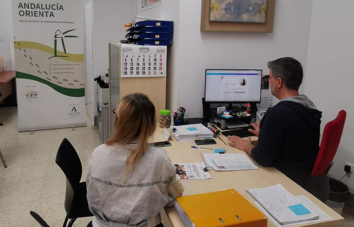 El programa `Andalucía Orienta´ de Rincón de la Victoria supera el millar de atenciones a personas desempleadas o demandantes de empleo
