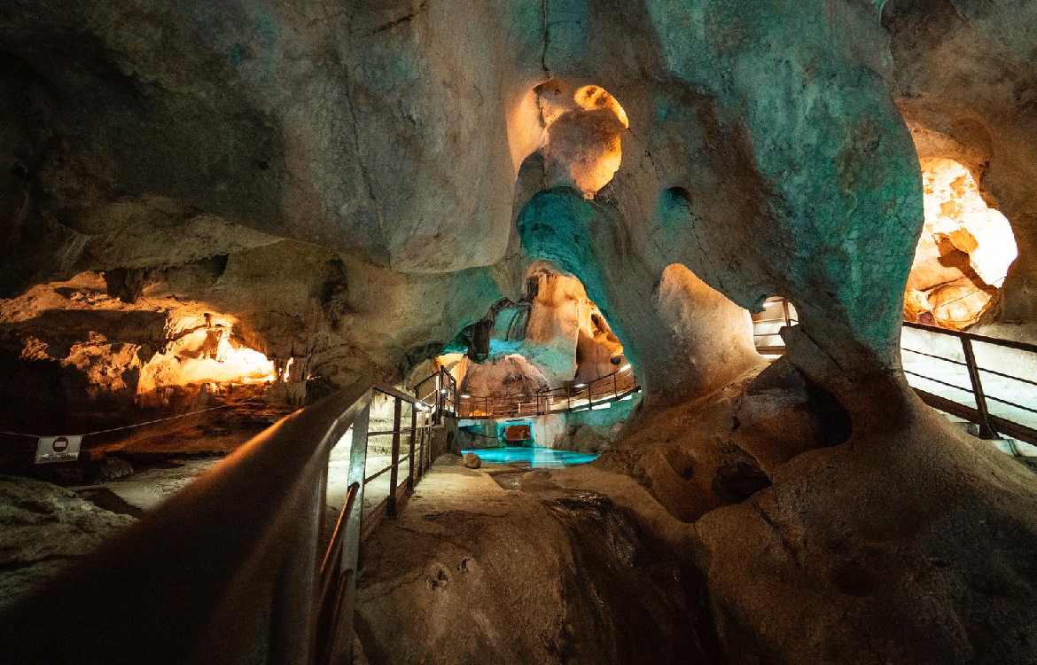 La Cueva del Tesoro recibe el prestigioso premio Traverllers’ Choice de 2025