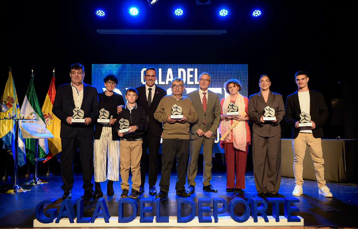 Rincón de la Victoria reconoce al tejido deportivo como motor social, turístico y económico en su I Gala del Deporte